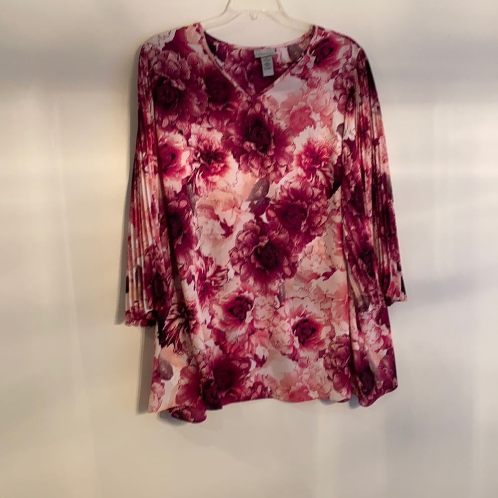 Catherine’s 100% polyester top size 2X